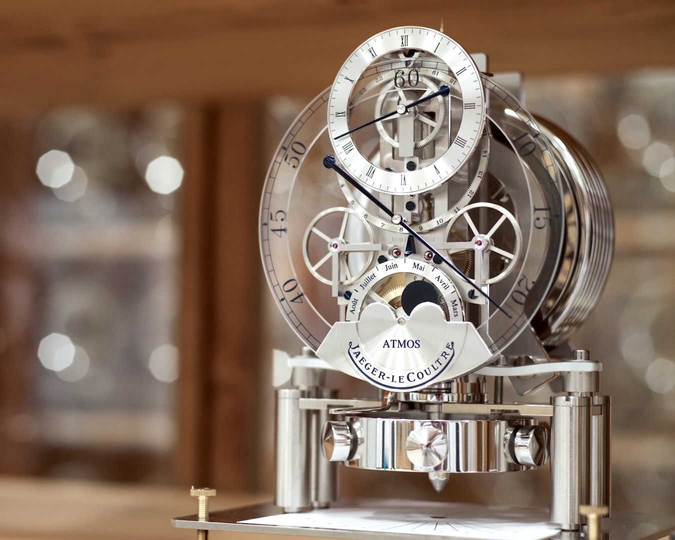 Atmos: the quest for perpetual motion